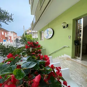 hotel-tre-stelle.emilia-romagnahotels.net/